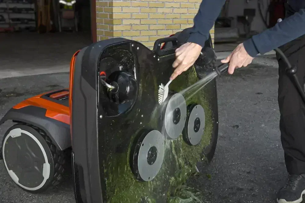Robotická kosačka Husqvarna CEORA 544 EPOS