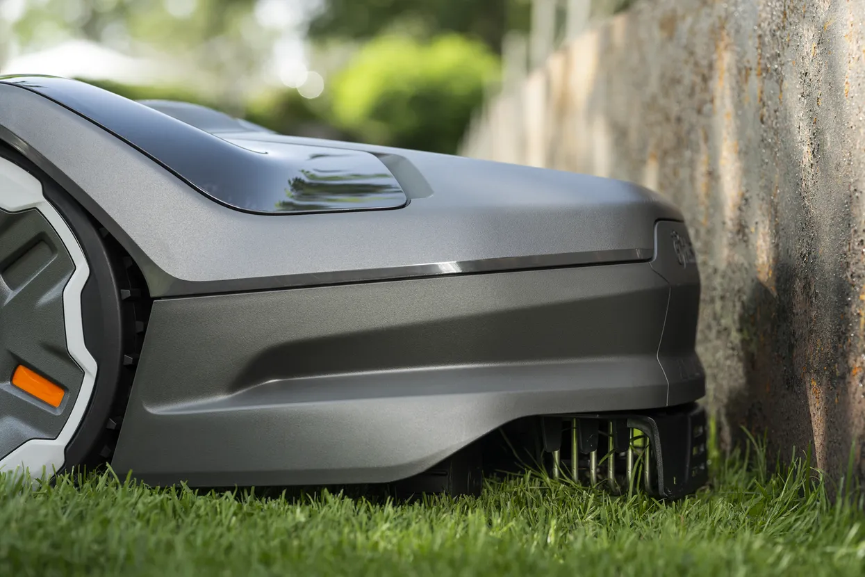 Robotická kosačka Husqvarna Automower 305E NERA