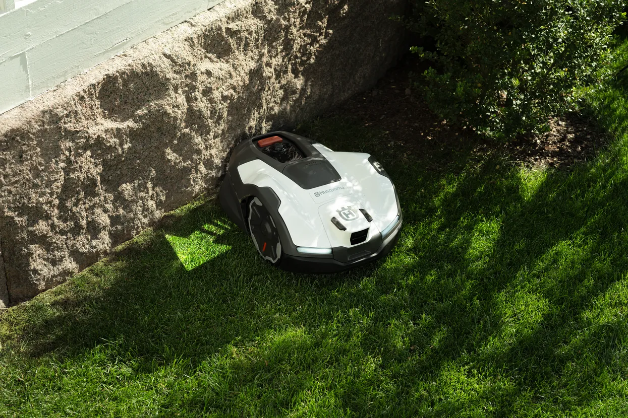 Robotická kosačka Husqvarna Automower 405VE NERA s EPOS